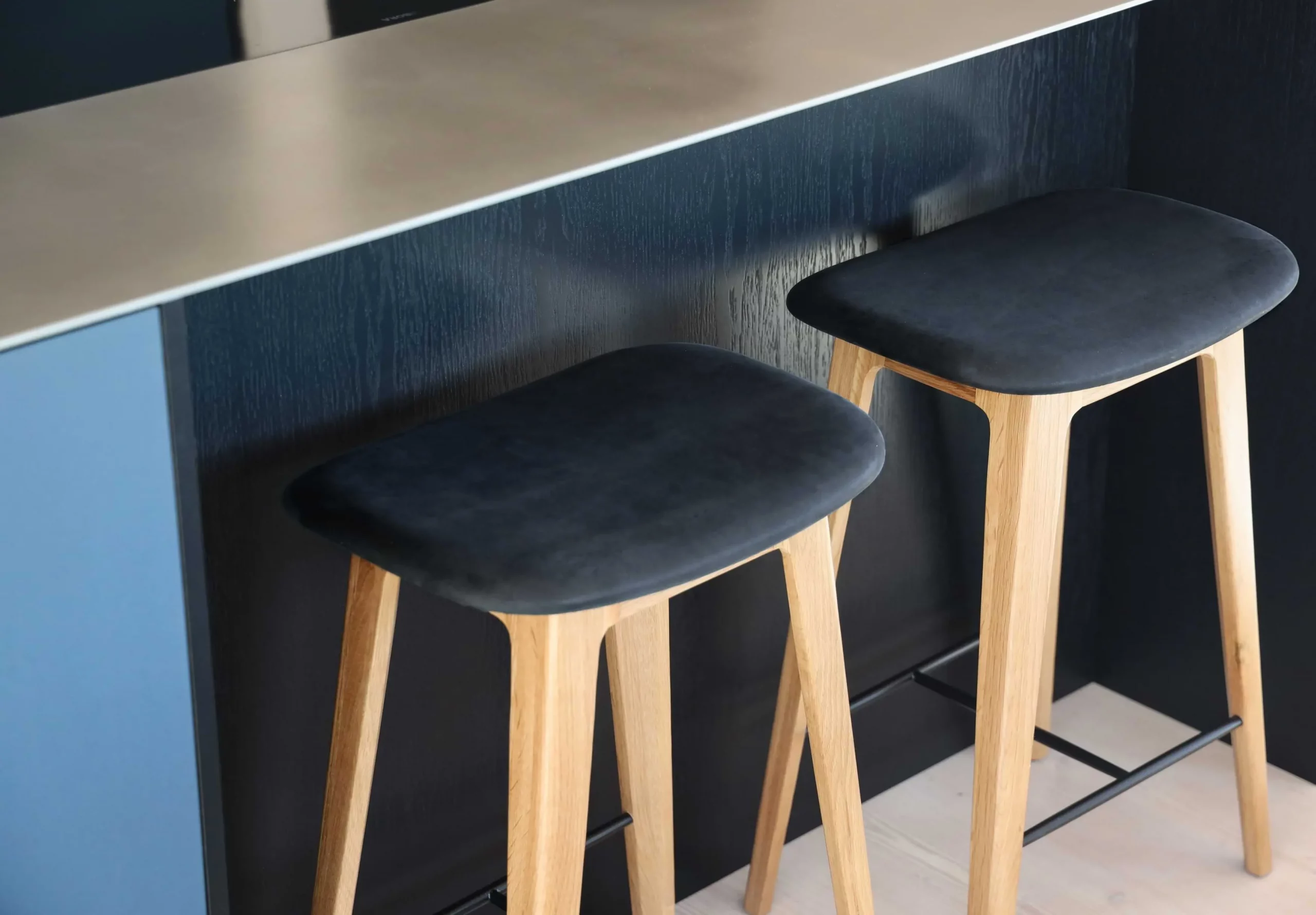 Nordic Bar Stool Oak NS Luna Carbon Nordic Bar Stool